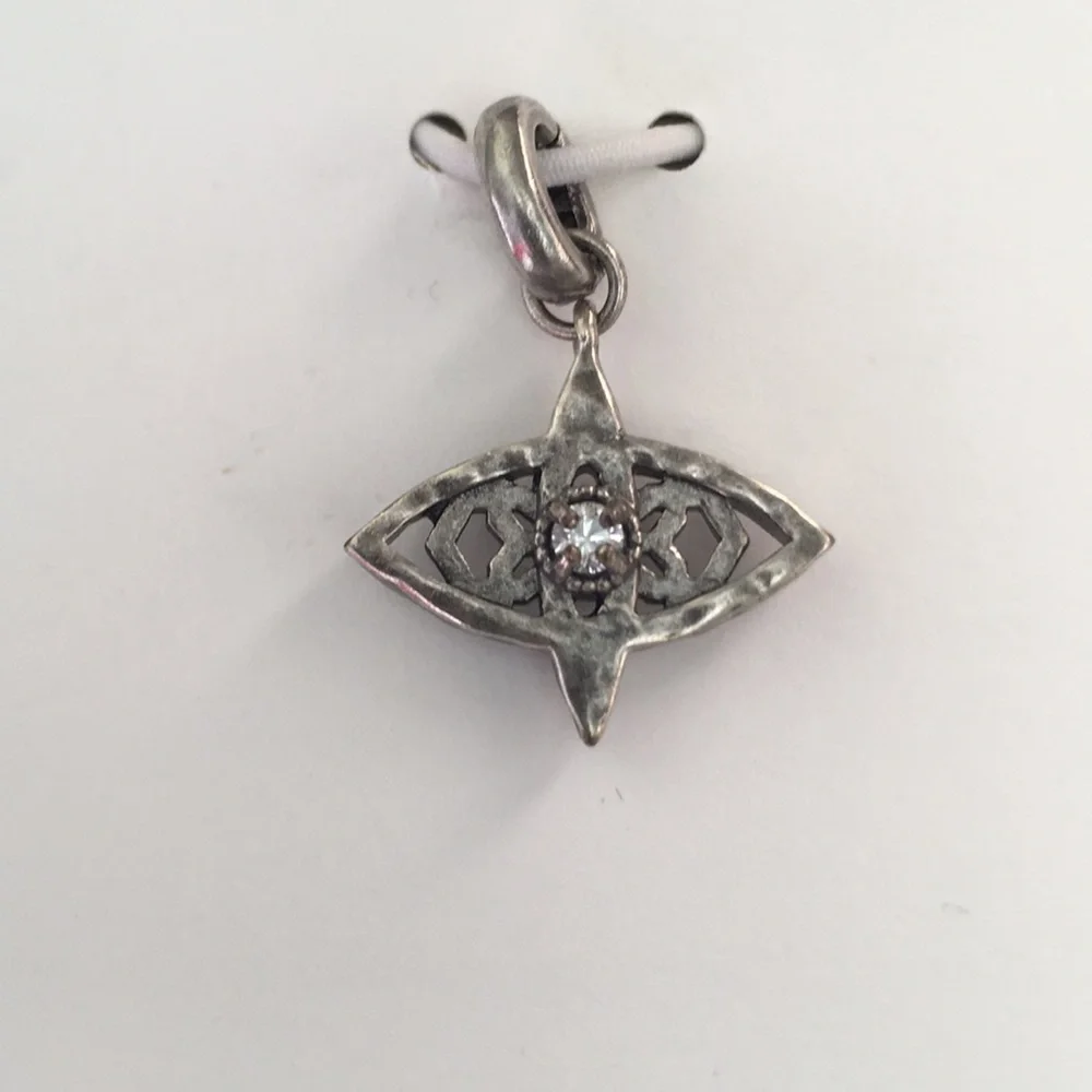 New Kendra Scott Double Link Bracelet with 3 Silver Tone Charm Accessories